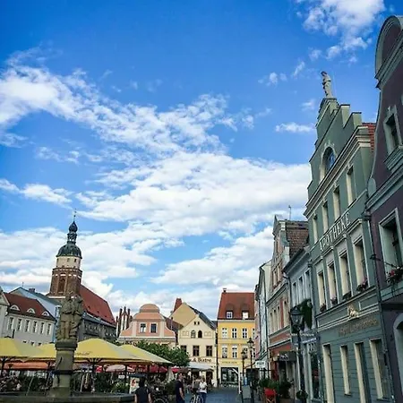 Ruhiges Im Gruenen Innenhof Der Altstadt Apartment